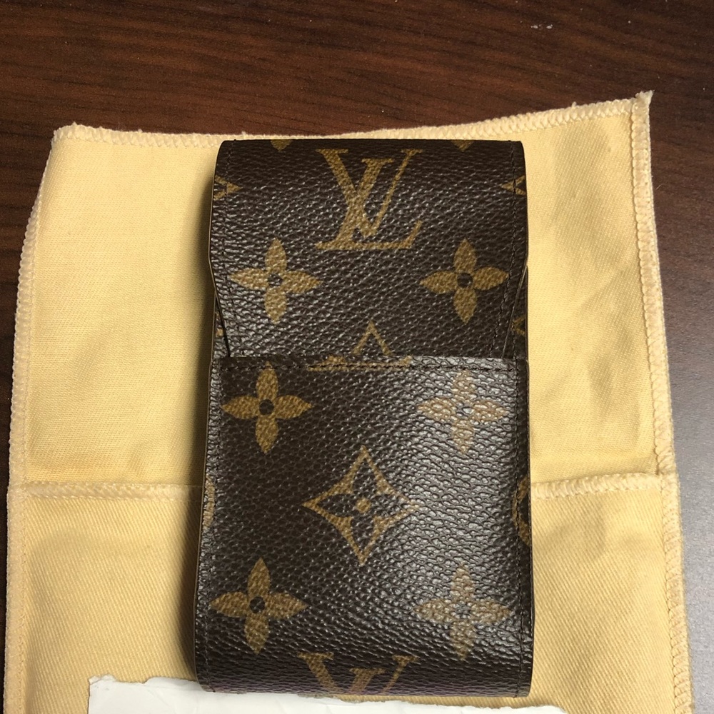 Louis Vuitton Case